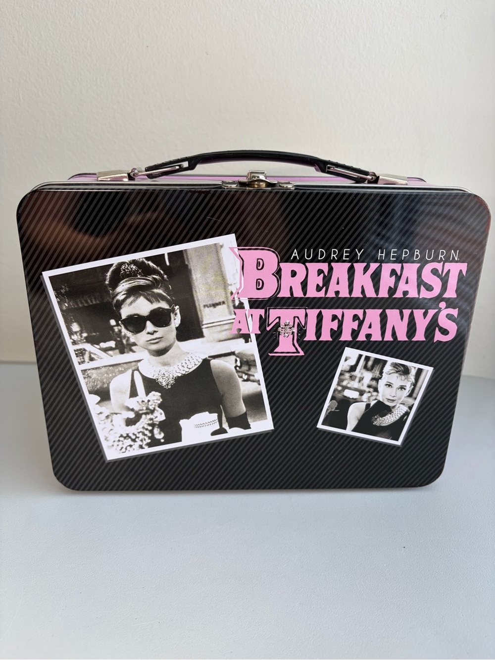 Breakfast at Tiffany's Audrey Hepburn Black & Pink Tin Lunchbox Bag